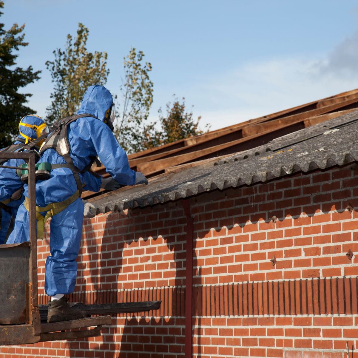 Outdated building Asbestos roof replacement