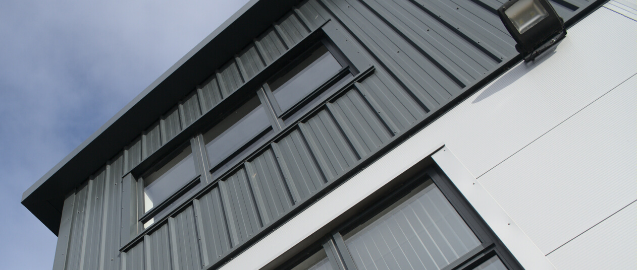 Traditional Seam Walls